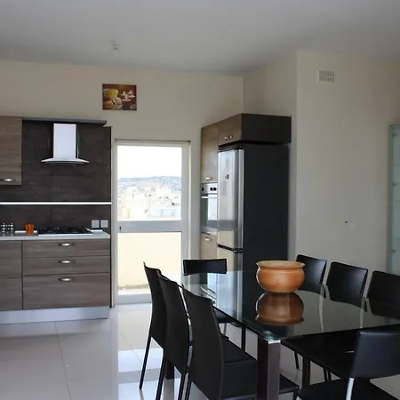 Windsor Penthouse 10 Apartment St. Paul's Bay