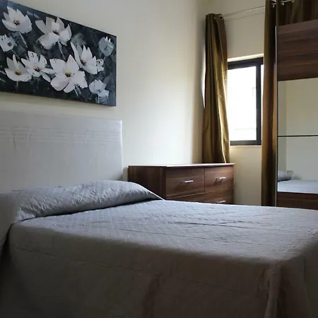 Windsor Penthouse 10 * St. Paul's Bay